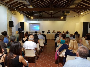 [:en]The Conference for the Importance of Protecting and Promoting Cultural Heritage Organized by the Pafos Municipality and the Law School of Neapolis University in Cyprus[:gr]Με μεγάλη επιτυχία στέφθηκε η ημερίδα που διοργάνωσε ο Δήμος Πάφου και η Νομική Σχολή του Πανεπιστημίου Νεάπολις Πάφου για τη σημασία της προστασίας και ανάδειξης της πολιτιστικής κληρονομιάς